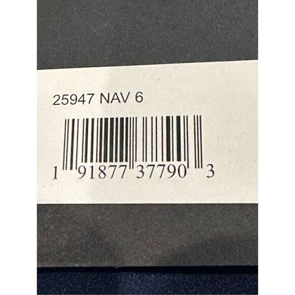 Mac Duggal NWT size 6 Navy Cap Sleeve hand beaded gown style 25947 - A-line - Picture 6 of 6